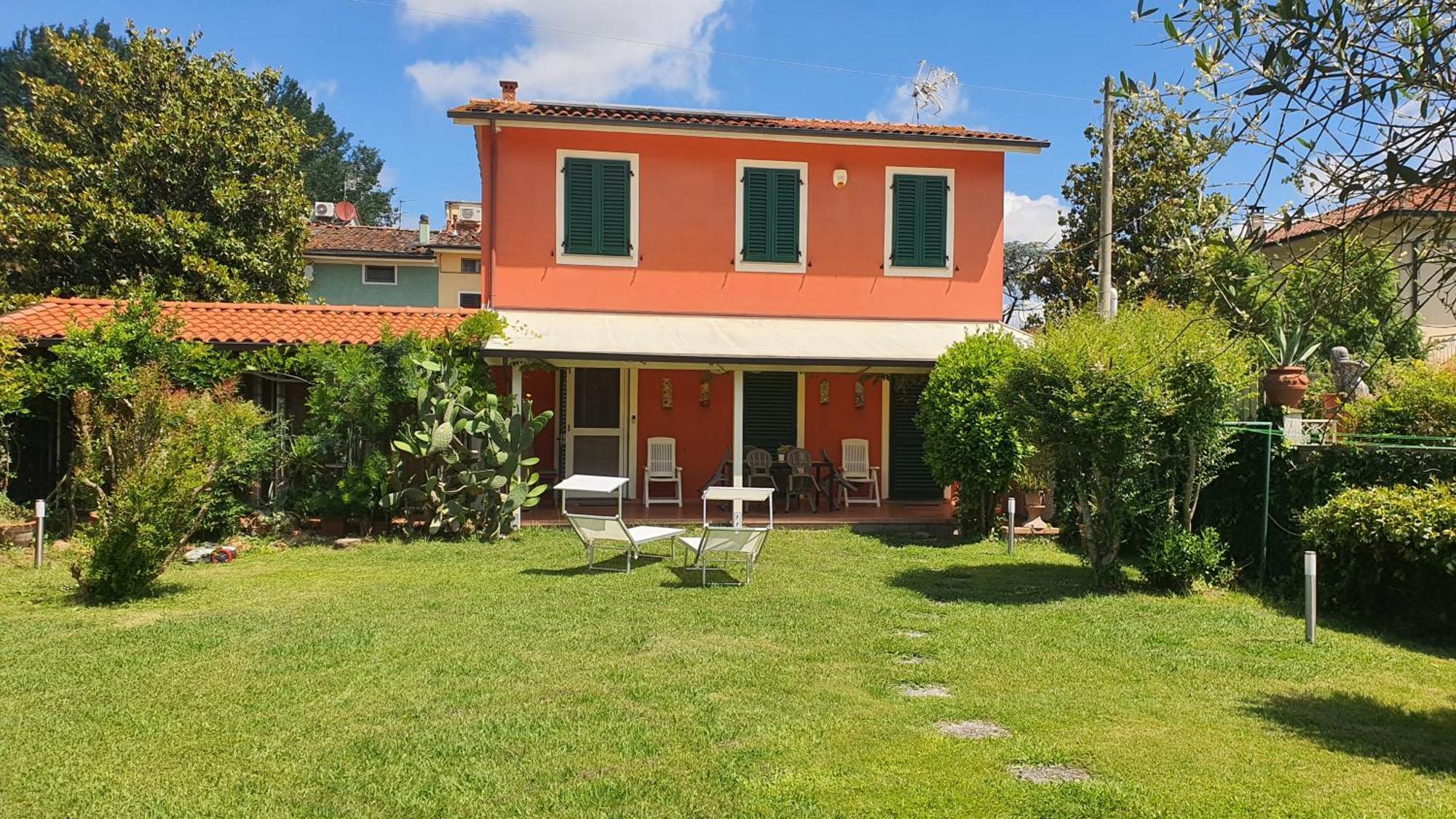 La Casa Delle Buone Letture Lucca Exterior foto